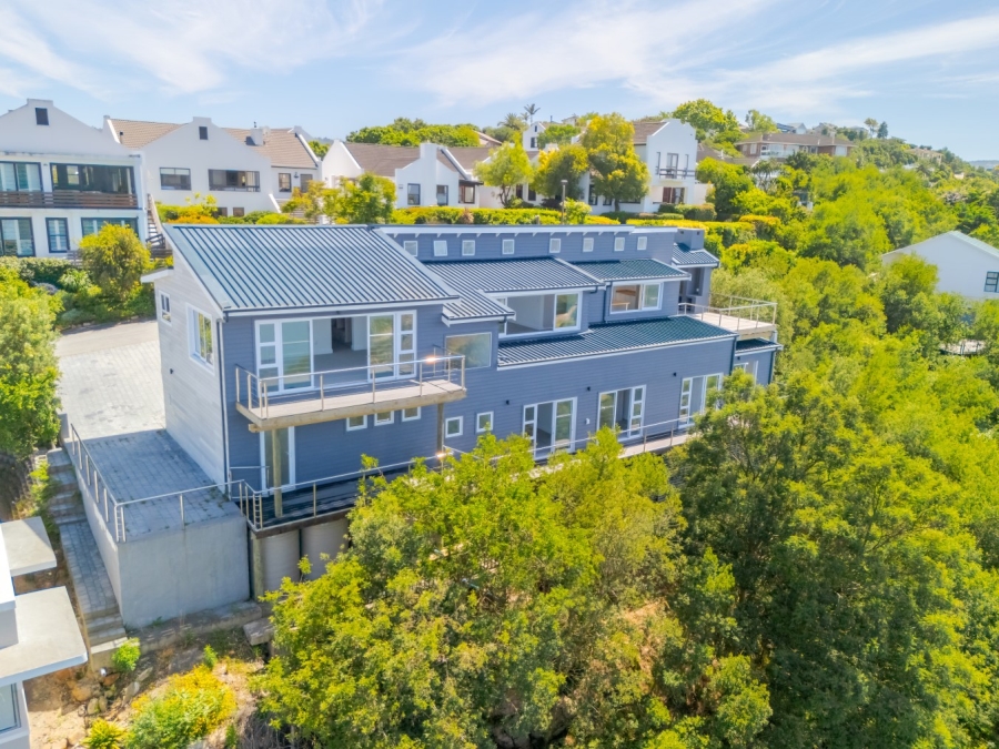 5 Bedroom Property for Sale in Paradise Western Cape